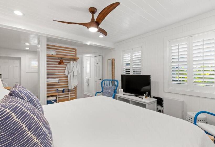 带大床的标准工作室, Inn On The Beach