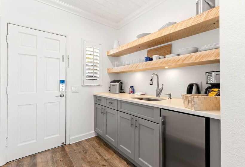 豪华工作室, Inn On The Beach