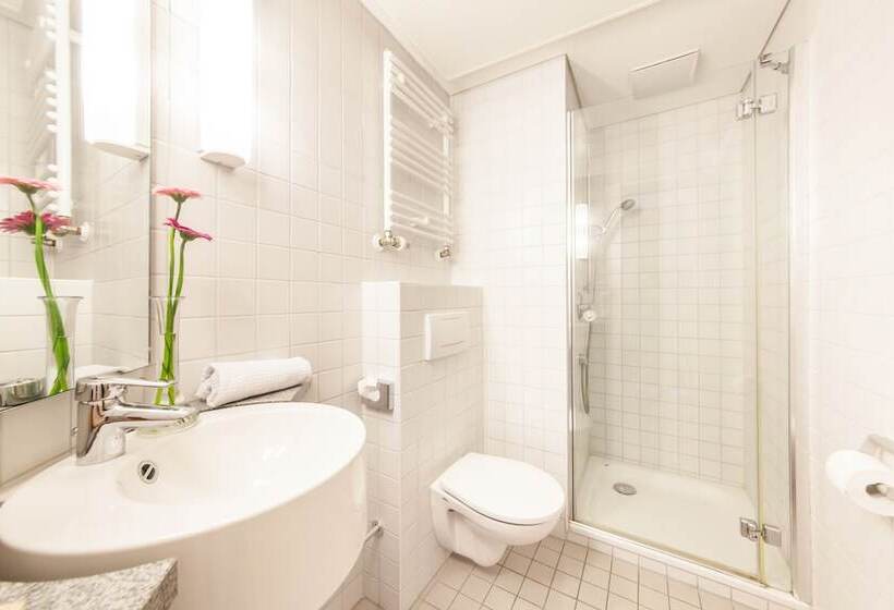 Номер Стандарт, Garner Hotel Kiel - Akademie