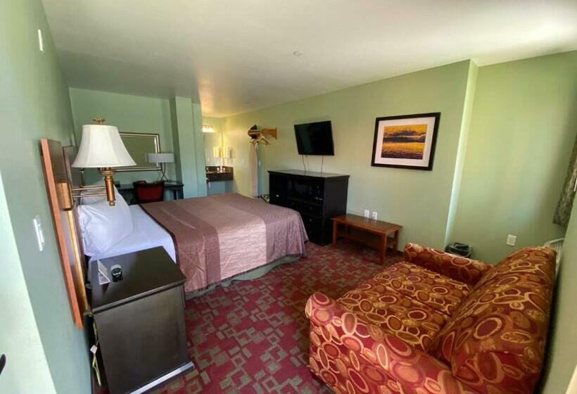 キングサイズベッドのデラックスルーム, Rancho California Inn Temecula