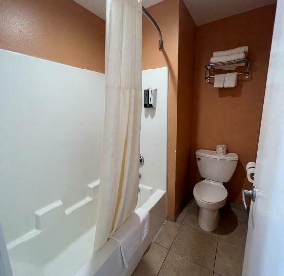 스탠다드 룸 킹사이즈 침대, Rancho California Inn Temecula