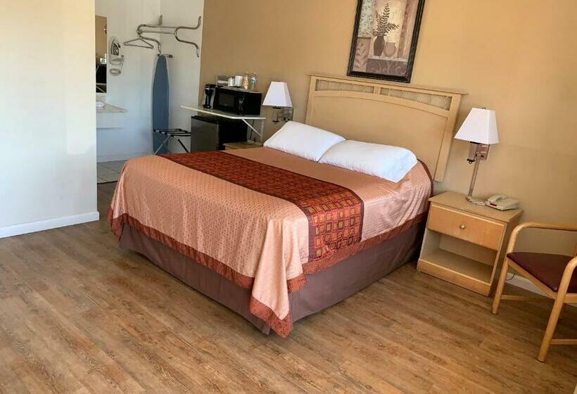 غرفة قياسية, Redwood Inn