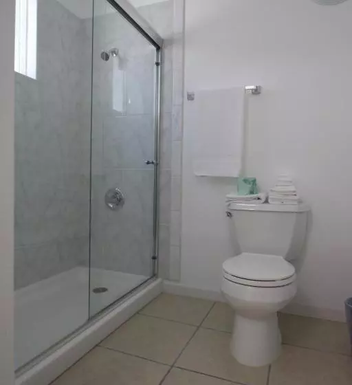 Standard-huone, Redwood Inn