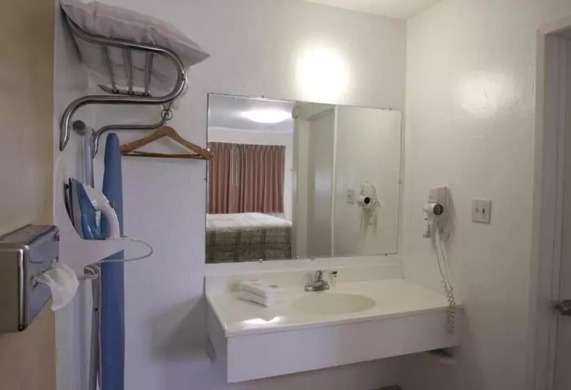 Standard-huone King-vuode, Redwood Inn