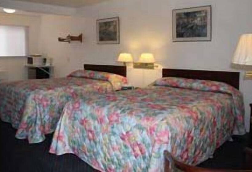 غرفه قياسيه سريرين مزدوجين, Redwood Inn