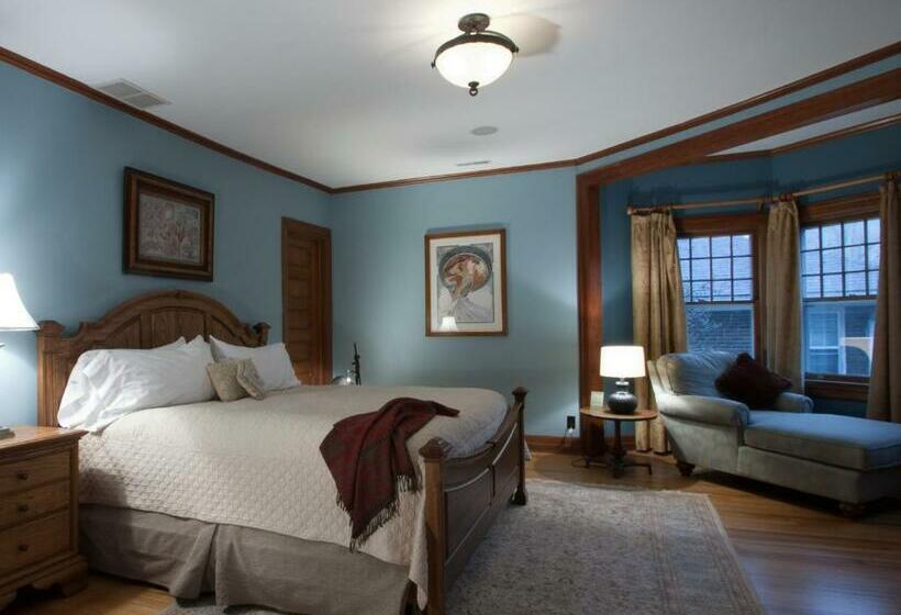 이그제큐티브 룸 킹사이즈 침대, Showers Inn