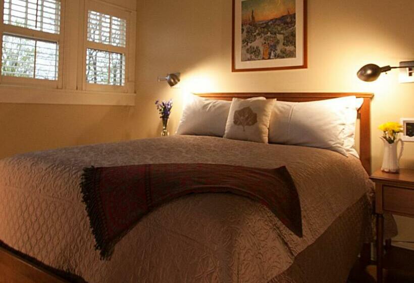 디럭스 룸, Showers Inn