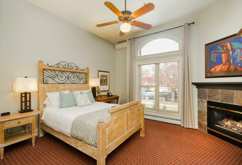 غرفة ديلوكس سرير ملكى, The Bradley Boulder Inn