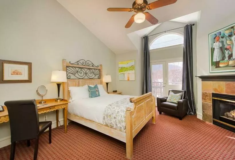 クイーンベッドのデラックスルーム, The Bradley Boulder Inn