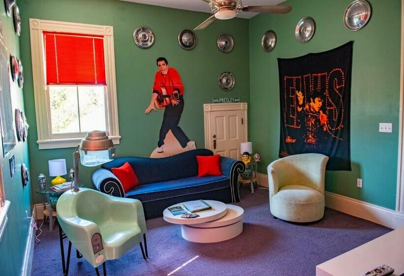 Suite, The Lookout Inn