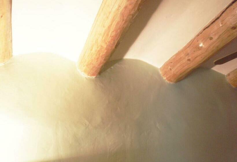 Номер Стандарт, Touchstone Inn