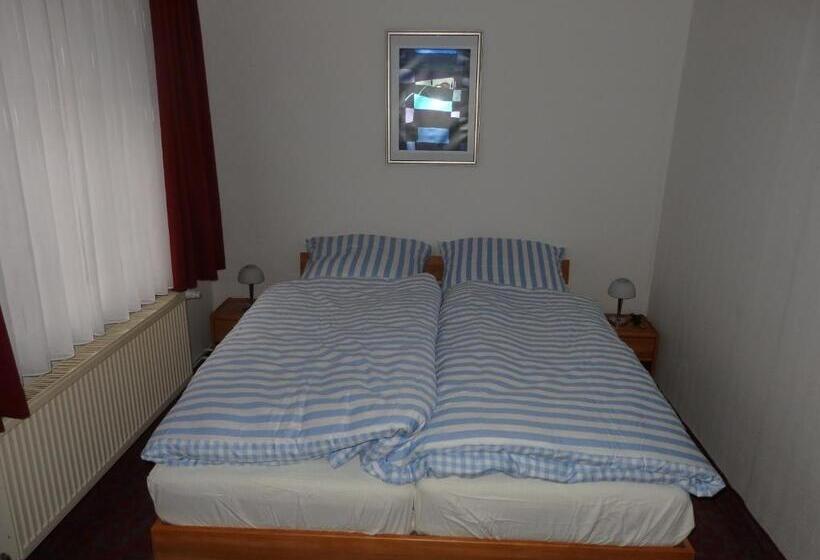 Quarto Deluxe, Zur Saale