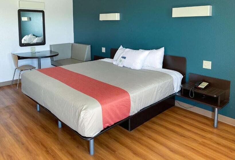 带大床的标准间, Motel 6 Cameron Mo
