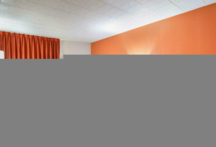 스탠다드 룸 킹사이즈 침대, Motel 6 New Stanton, Pa