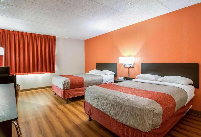 Четырехместный Номер Стандарт, Motel 6 New Stanton, Pa