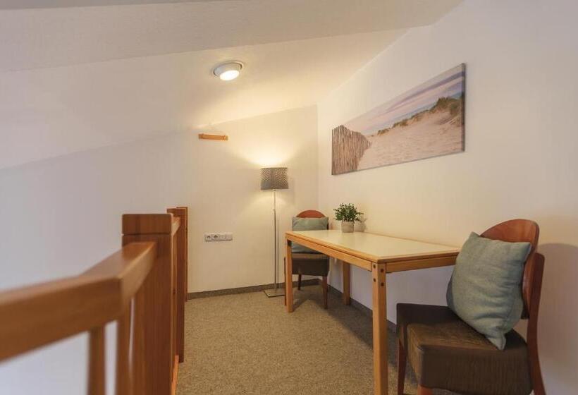 Трехместный Номер Базовый, Garner Hotel Kiel - Akademie