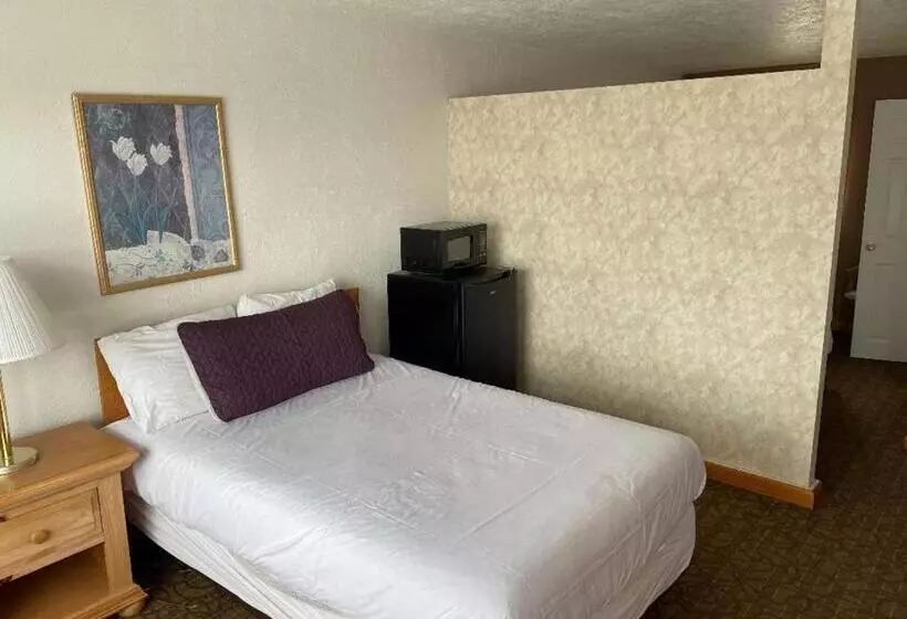 スーペリアスタジオ, Pink Champagne Motel