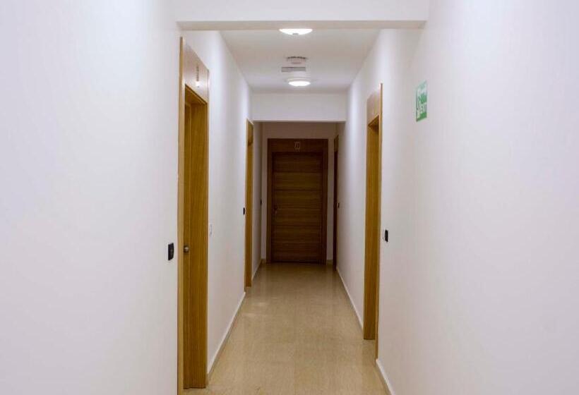 آپارتمان 1 خوابه با تراس, Apart Hotel Gondola Kolasin