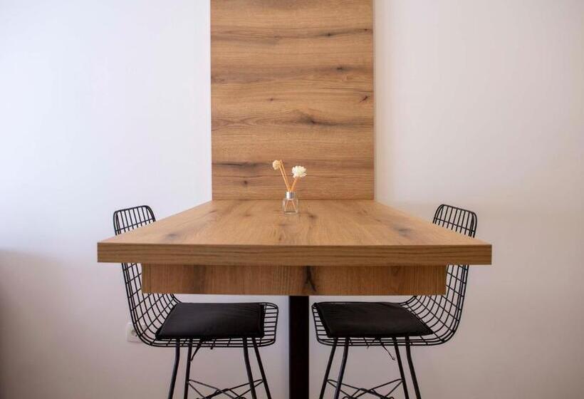 آپارتمان 1 خوابه با تراس, Apart Hotel Gondola Kolasin