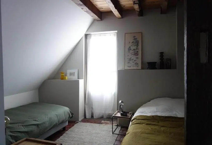ファミリールーム, La Maison Haute