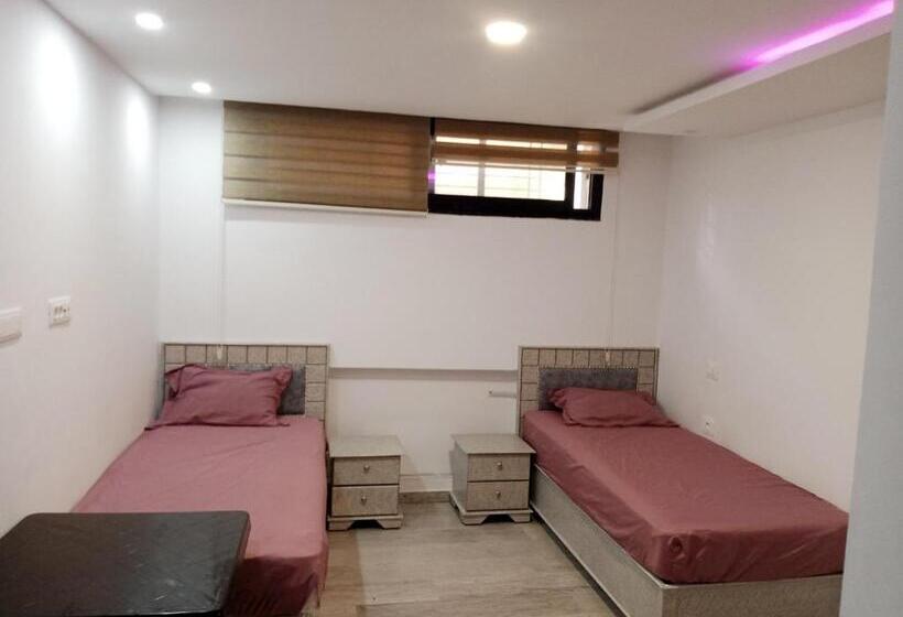 带2个卧室的公寓, Dar Nejib Apparts S1 S2 S3 Et Villa S4 Family