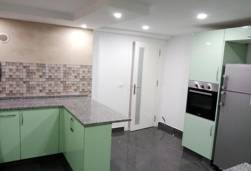 带2个卧室的公寓, Dar Nejib Apparts S1 S2 S3 Et Villa S4 Family