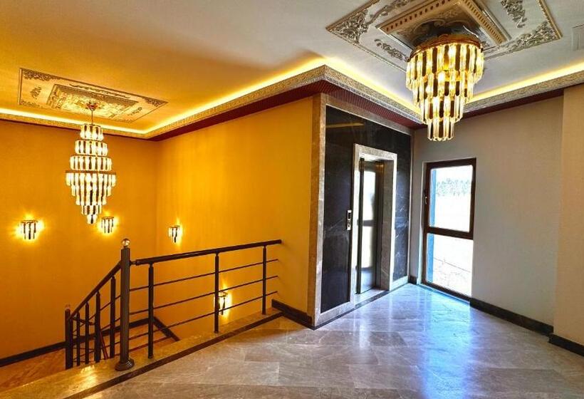 带阳台套房, Green Roof Hotel & Spa