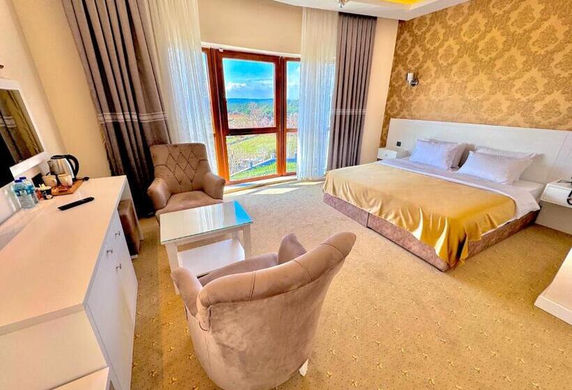 高级大房间, Green Roof Hotel & Spa