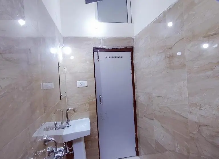 Chambre Deluxe, A K Continental