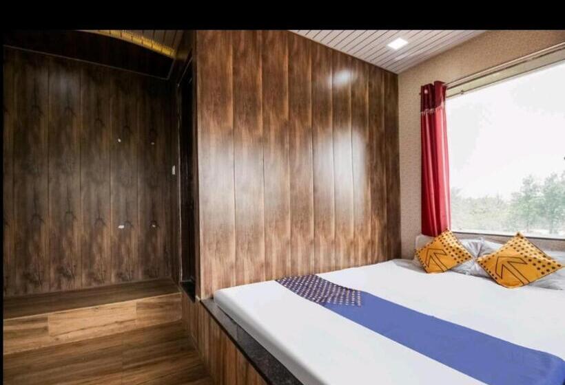 חדר סטנדרט, New Natraj