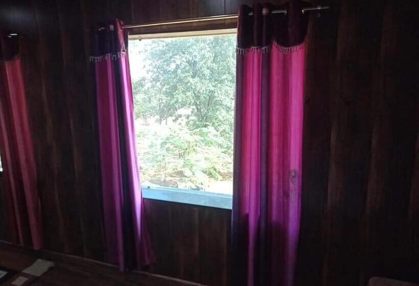 חדר סטנדרט, New Natraj