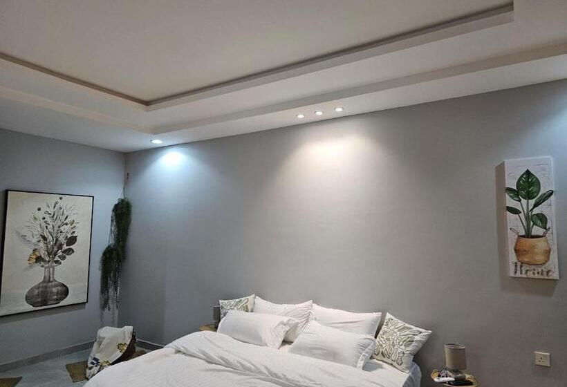 سوییت اجرایی, Royal Time