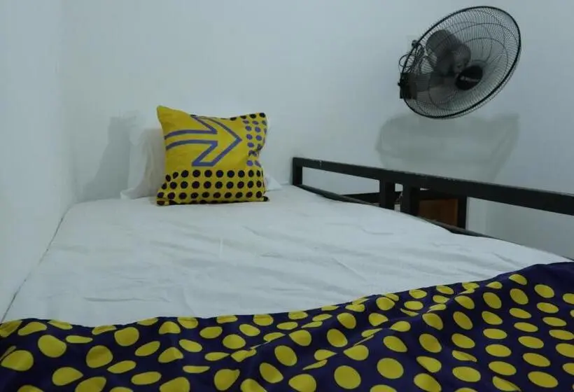 エコノミールーム, Spot On 93189 Rumah Berkah Syariah