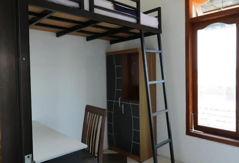 シングルベーシックルーム, Spot On 93189 Rumah Berkah Syariah