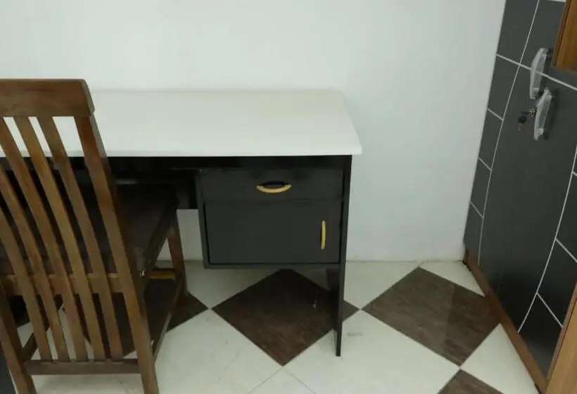 シングルベーシックルーム, Spot On 93189 Rumah Berkah Syariah