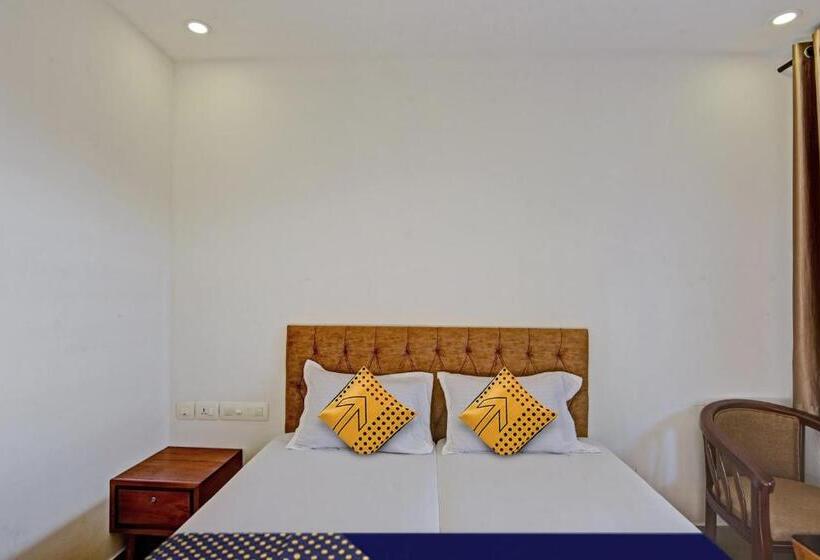 اتاق استاندارد, Spot On Inn Town Residency