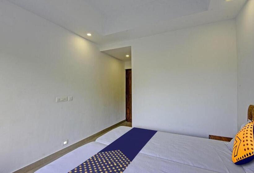 اتاق استاندارد, Spot On Inn Town Residency