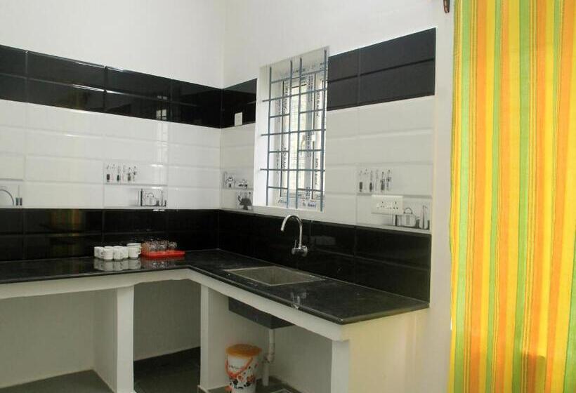 آپارتمان 2 خوابه, The Asian Villa