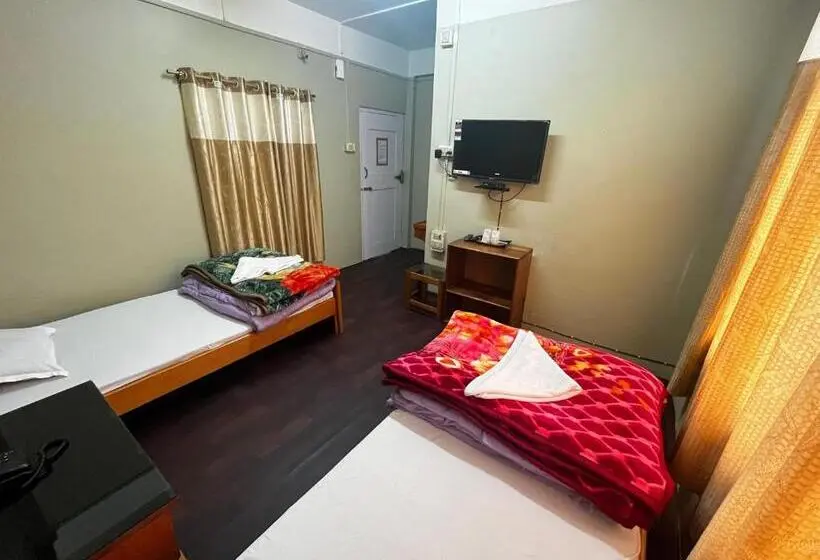 Economy-huone, Tourist Hut