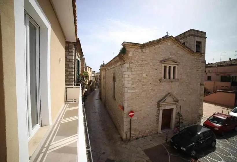 اتاق استاندارد با چشم‌انداز باغ, Le Dimore Degli Artisti Vico Mercatello