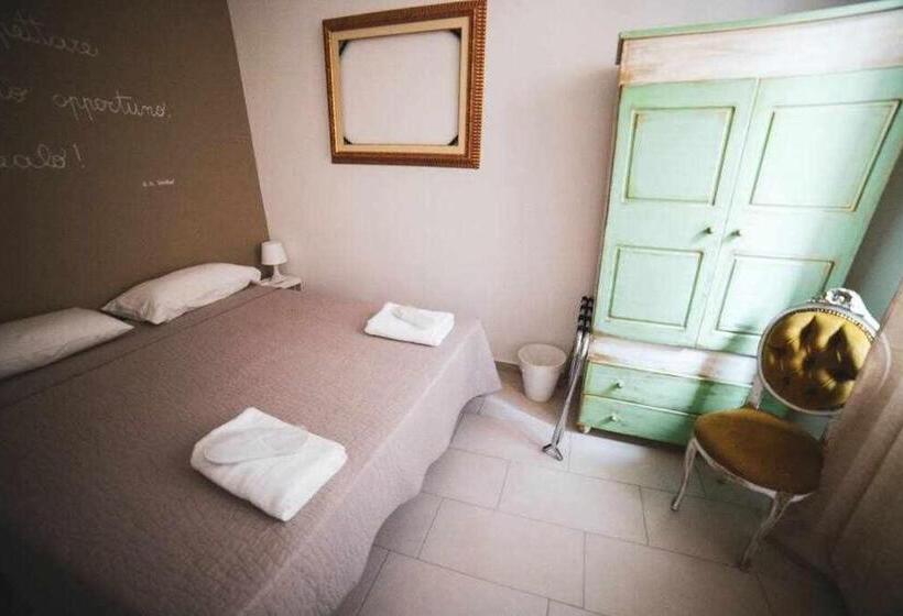 스탠다드 룸, Le Dimore Degli Artisti Vico Mercatello