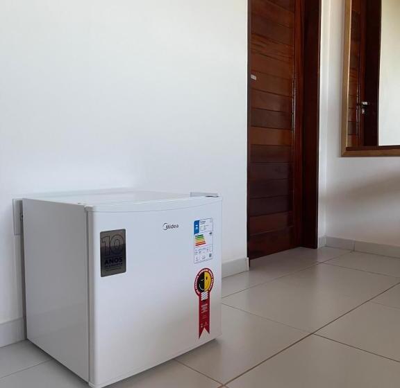 اتاق لوکس با بالکن و چشمانداز دریا, Meg House