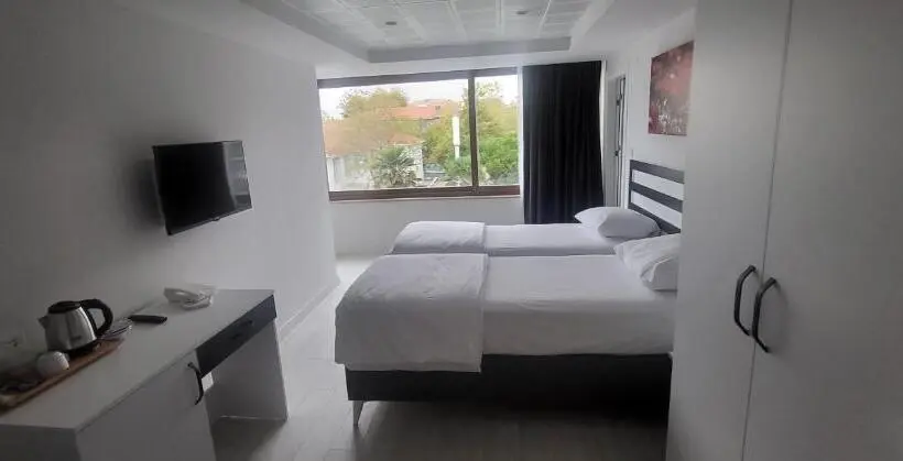 スタンダードルーム, Meydan Buti̇k Otel