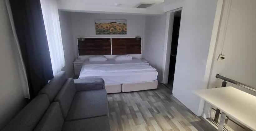 スタンダードルーム, Meydan Buti̇k Otel