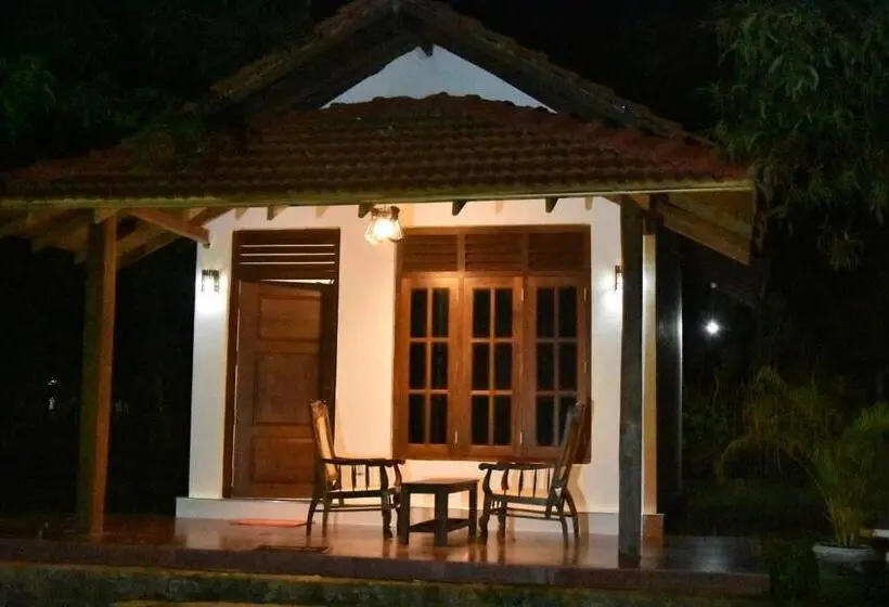 スタンダードルーム, Silent Cabana And Restaurant Marakolliya, Tangalle