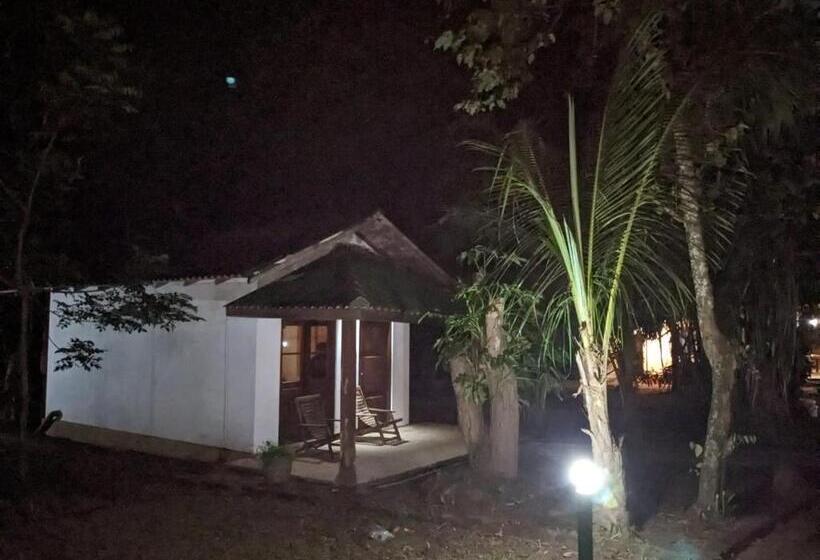 Номер Economy, Silent Cabana And Restaurant Marakolliya, Tangalle