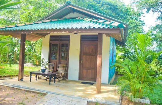 이코노미 룸, Silent Cabana And Restaurant Marakolliya, Tangalle