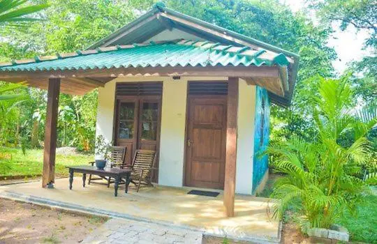 エコノミールーム, Silent Cabana And Restaurant Marakolliya, Tangalle