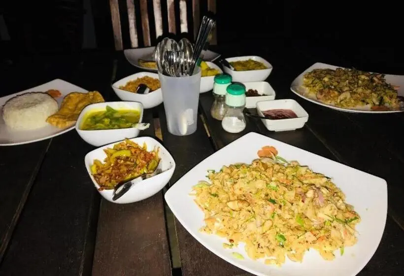 デラックスルーム, Silent Cabana And Restaurant Marakolliya, Tangalle