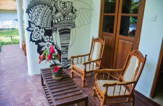 이코노미 룸, Silent Cabana And Restaurant Marakolliya, Tangalle